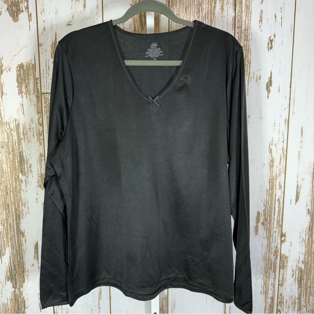 Chill Chasers Original, Black V-Neck Long Sleeve Thermal Top. Size 2X.